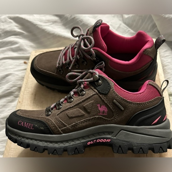 Camel Crown Women’s Shoes Sneakers K83149660 Smoke Gray Plum Hiking Outdoor 7.5 - Picture 2 of 8